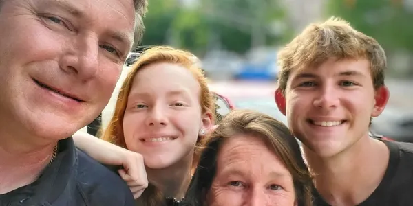 Lee and Wendy Ackerman with their family